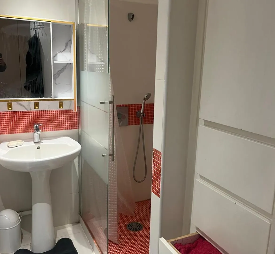 Central Charm 10Min Walk Eiffel Tower Paris Daire